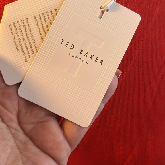 NWT Ted Baker Staciey scallop detail knitted top - Picture 7 of 7